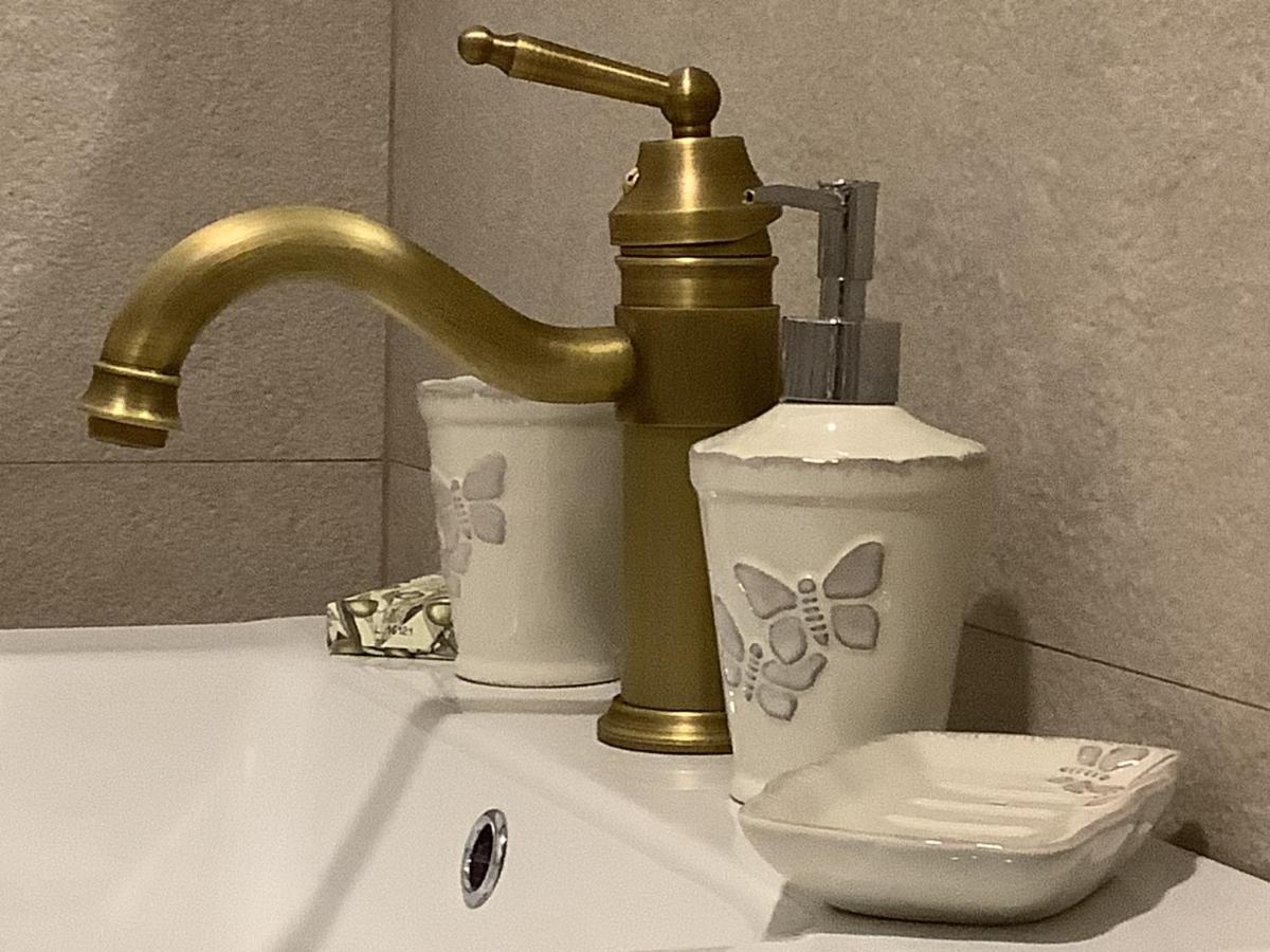 Ezuest Boroka Apartman Eger Exteriör bild