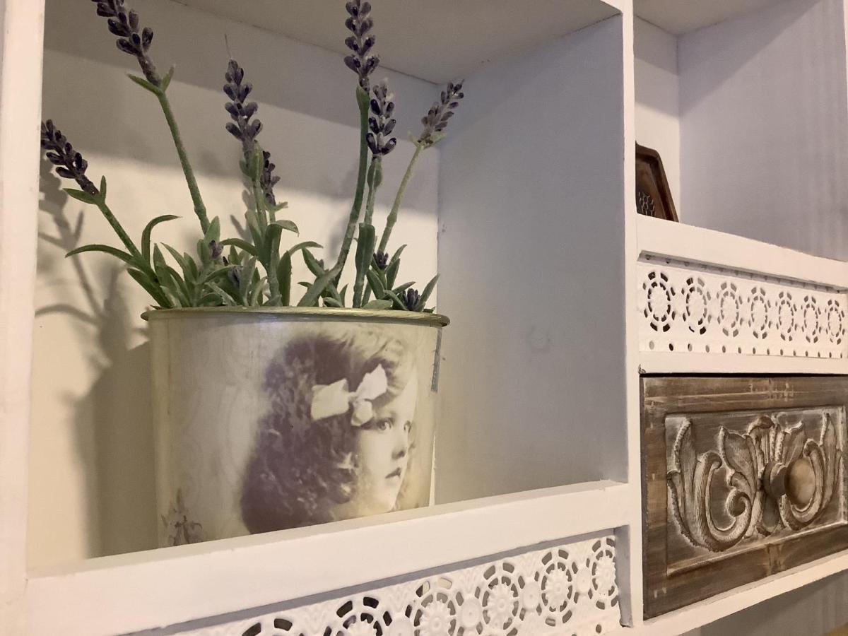 Ezuest Boroka Apartman Eger Exteriör bild