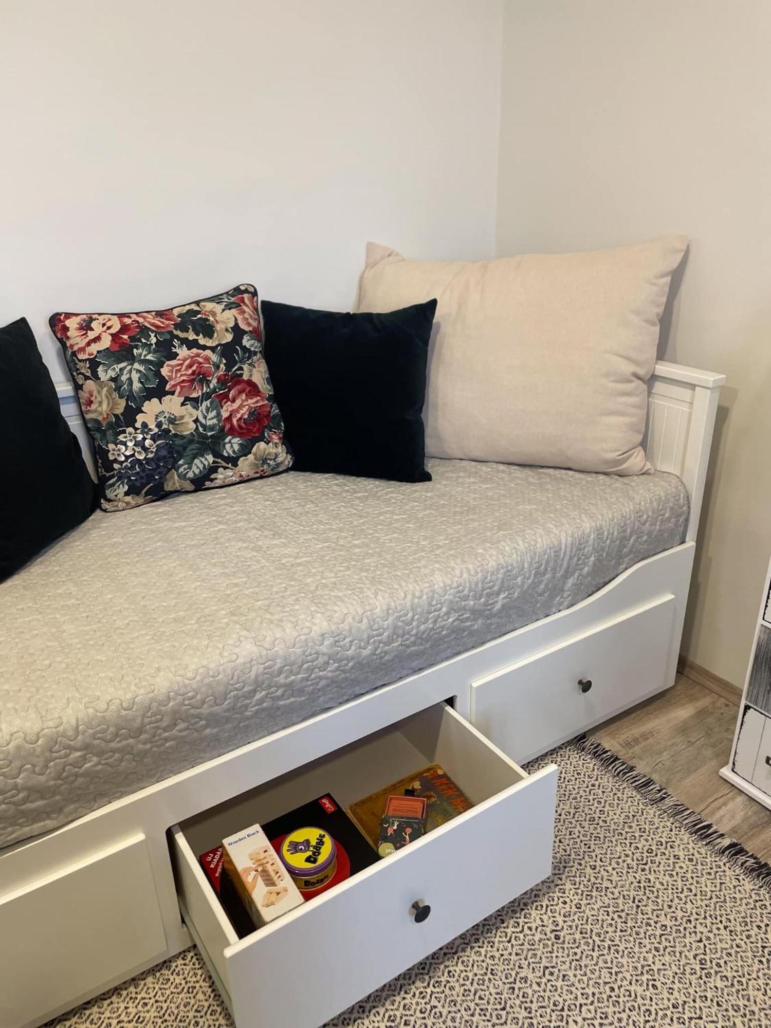 Ezuest Boroka Apartman Eger Exteriör bild